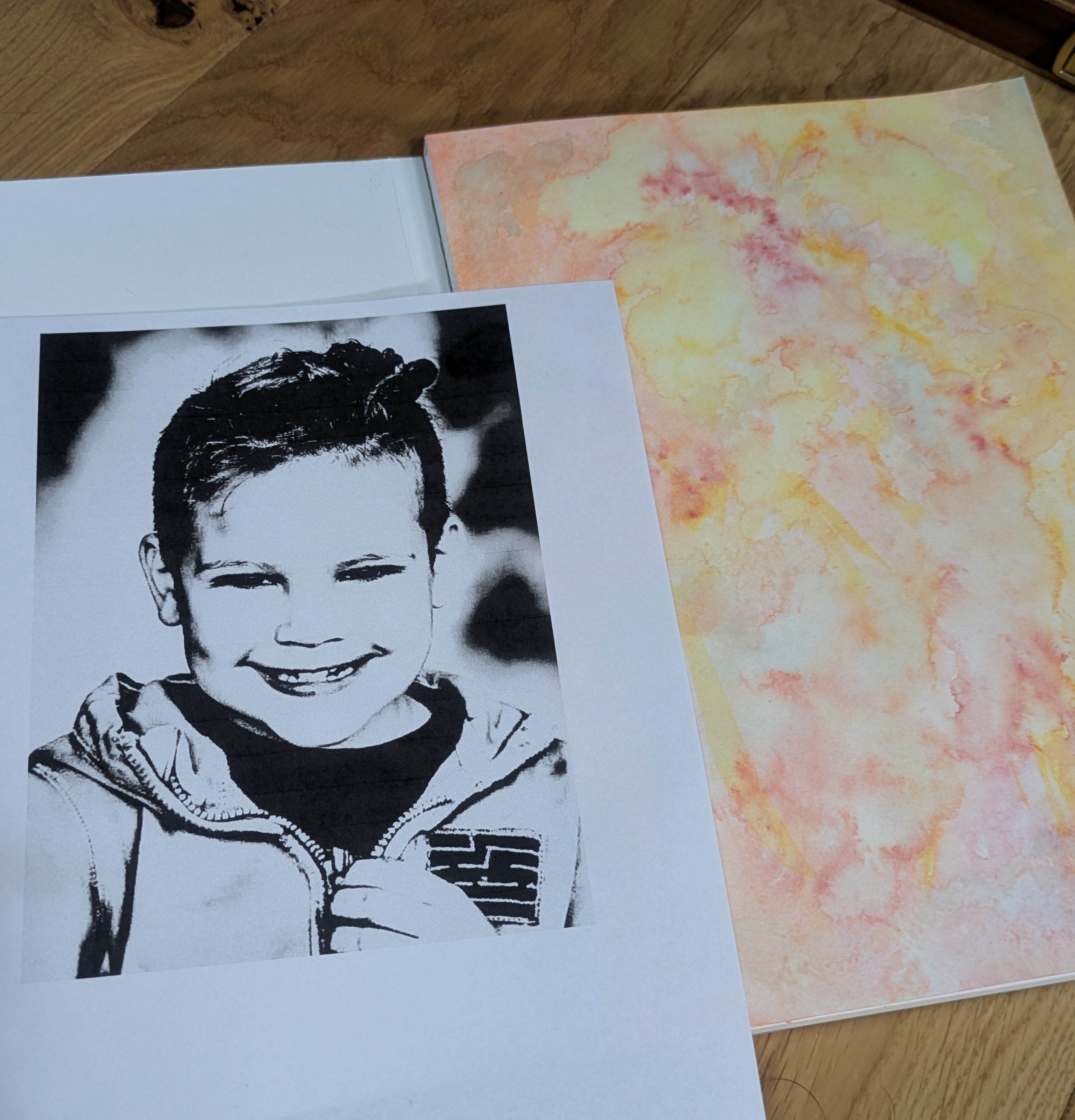 Préparation du portrait noir et blanc avant transfert pour l’atelier Couleurs de Soi